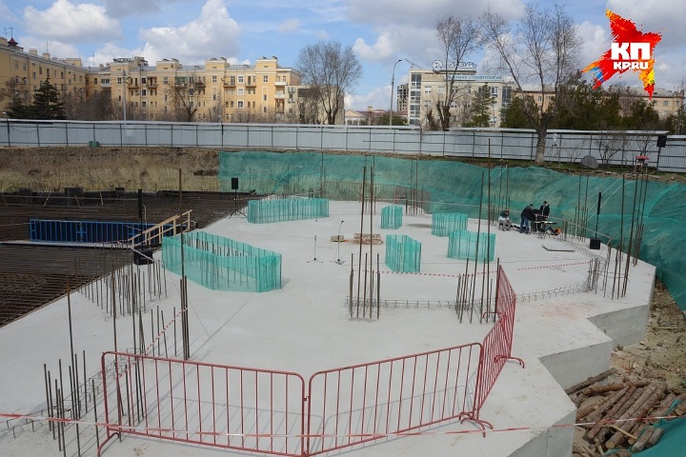 Сейчас место строительства собора выглядит так. Фото: Геннадий БИСЕНОВ