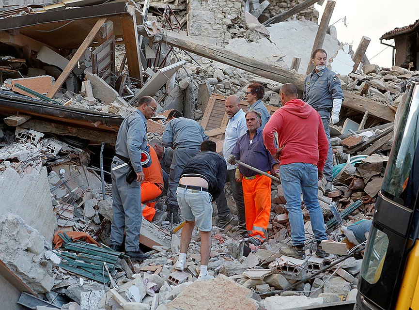 Шесть человек погибли, половина города Аматриче разрушена Фото: REUTERS