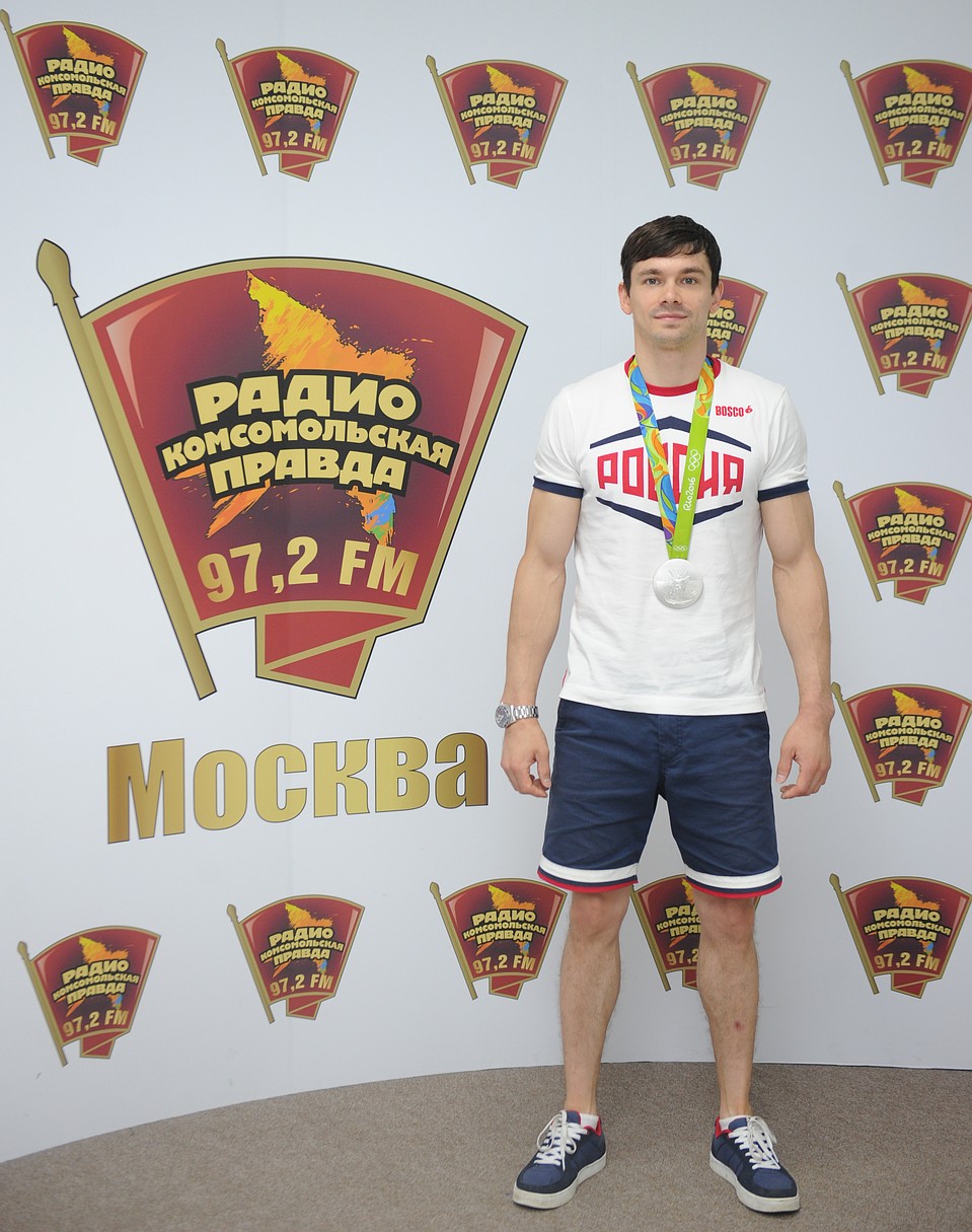 Гимнаст, серебряный призер Олимпийских игр-2016 Николай Куксенков в гостях у Радио «Комсомольская правда» Фото: Иван МАКЕЕВ