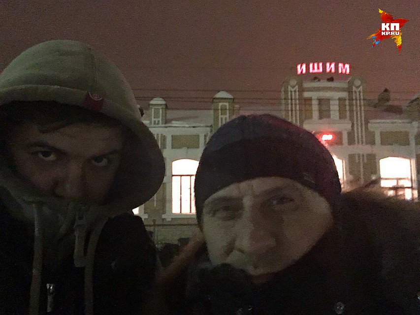 Сквозь снег горели буквы ИШИМ Фото: Виктор ГУСЕЙНОВ