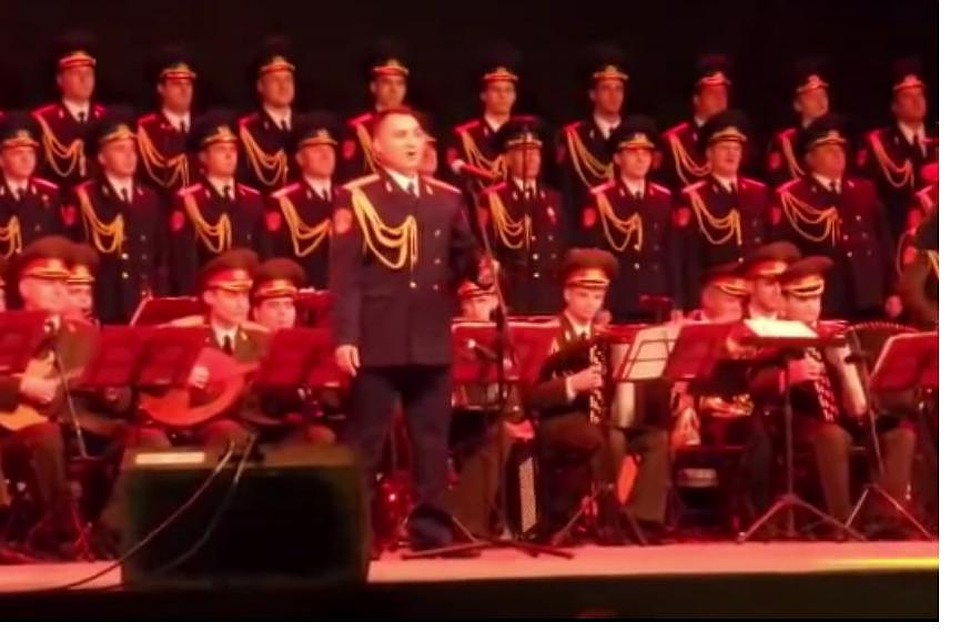 Владимир Халимон прославился мастерским исполнением "Калинки". Фото: стоп-кадр Youtube.
