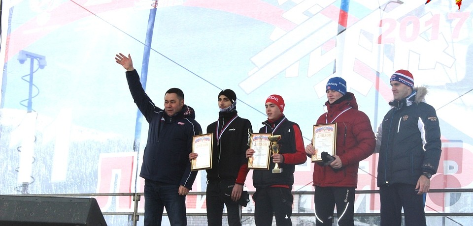 И первые победители, которых наградил Игорь Руденя Фото: Ирина ТАРАСОВА