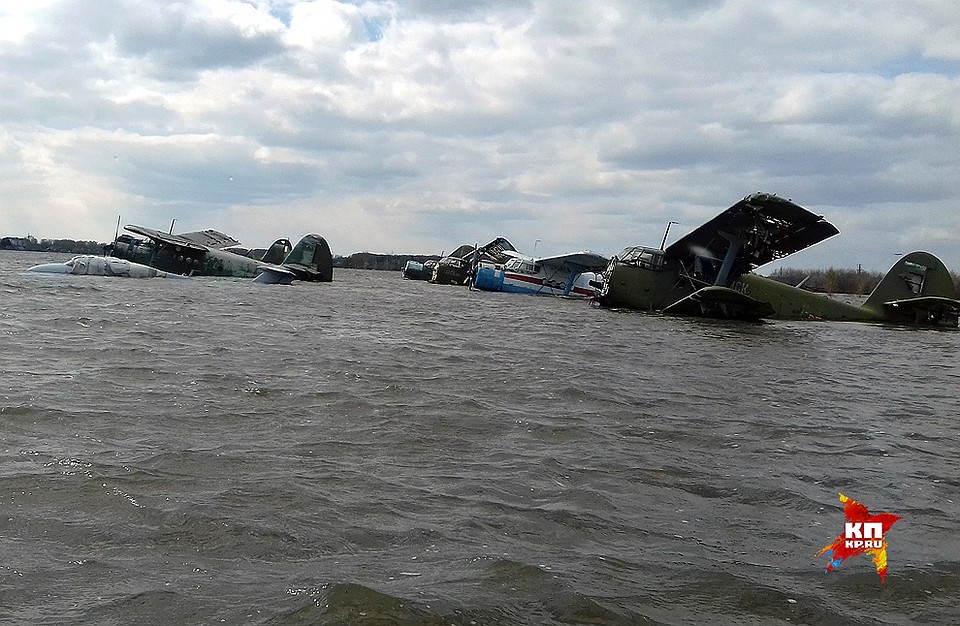 Оценить масштабы разрушений можно будет только после схода воды. ФОТО Виталий КОРОЛЕВ