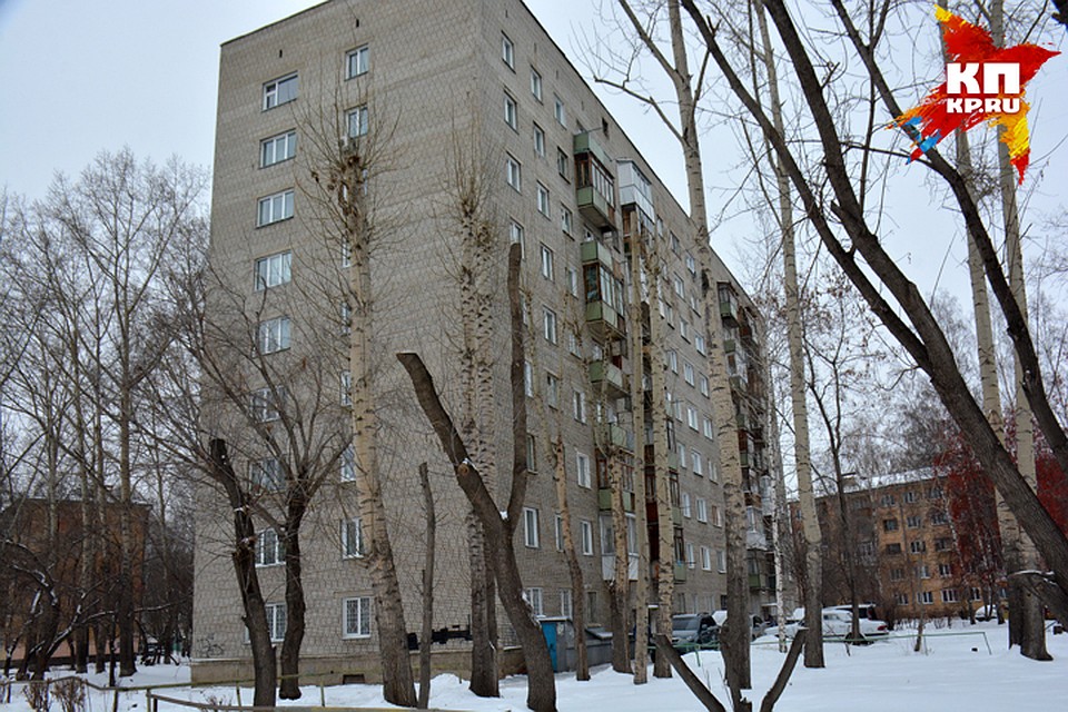 В любой момент к женщине могут прийти приставы. Фото: Андрей КОПАЛОВ