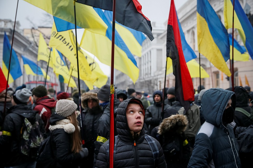 Митинг радикалов у стен Верховной рады. Фото: REUTERS