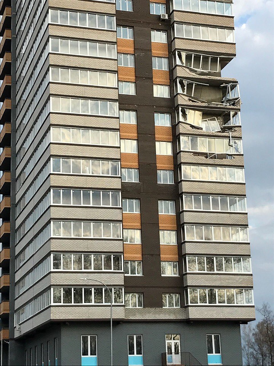 Ветер в Обнинске снес балконы в новостройке. Фото: Соцсети