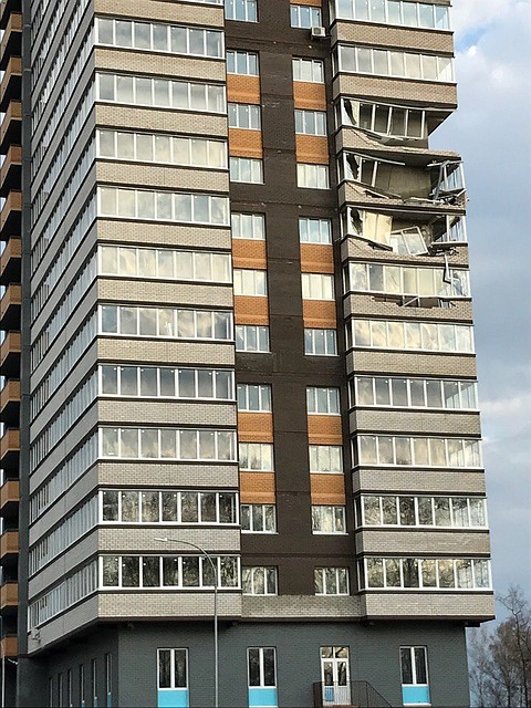 Ветер в Обнинске снес балконы в новостройке. Фото: Соцсети