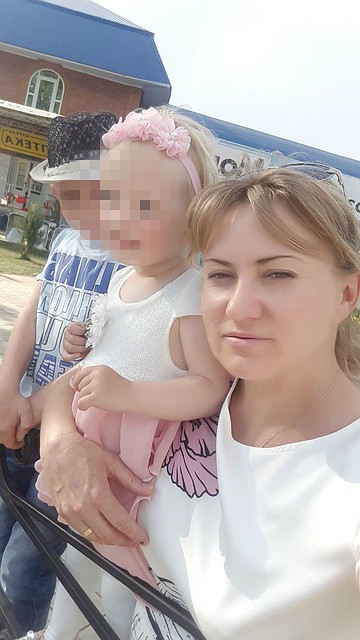 Наталья часто гуляла с детьми по поселку
