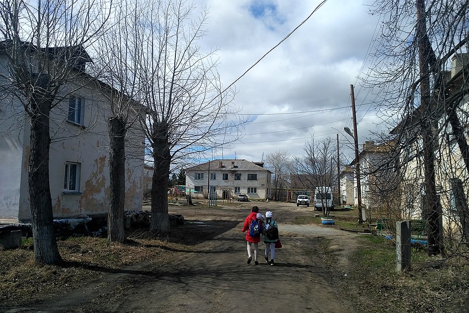 Детдом расположен в маленьком поселке. Фото: Андрей АБРАМОВ