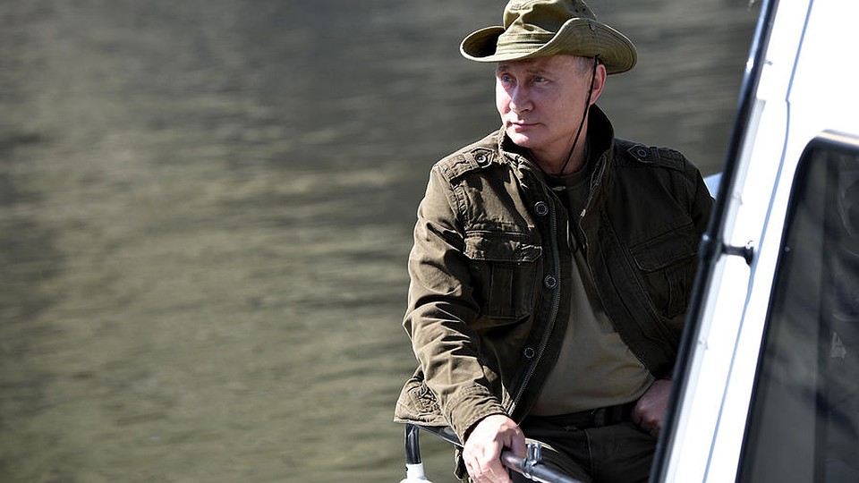 Владимир Путин во время посещения Саяно-Шушенского заповедника.Алексей Никольский/пресс-служба президента России/ТАСС