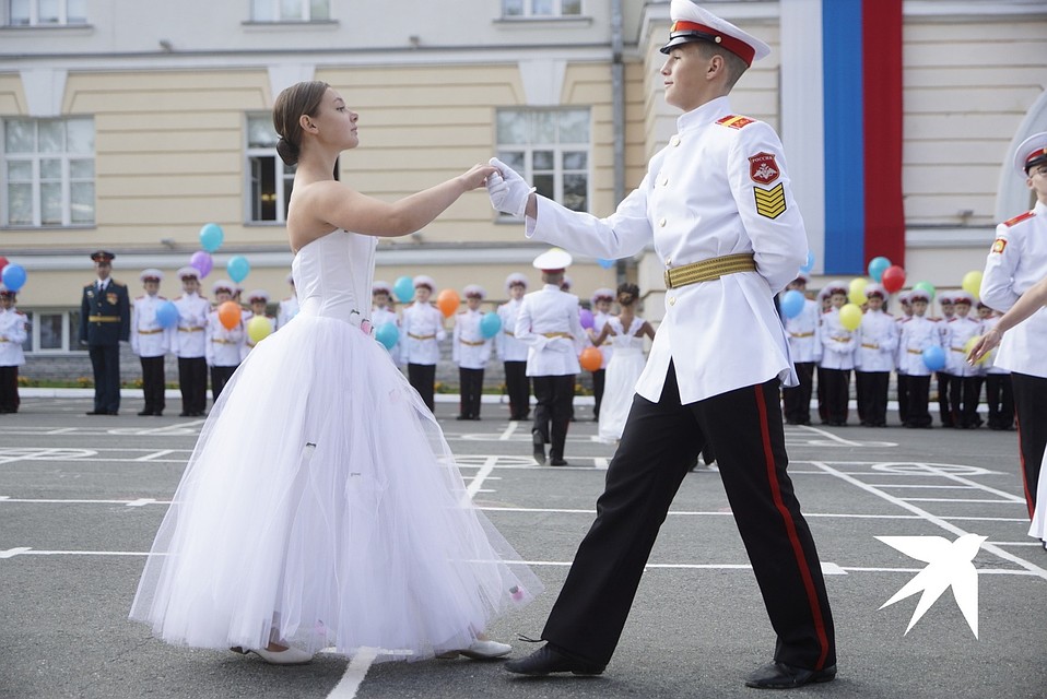 Праздничный танец. Фото: Алексей БУЛАТОВ