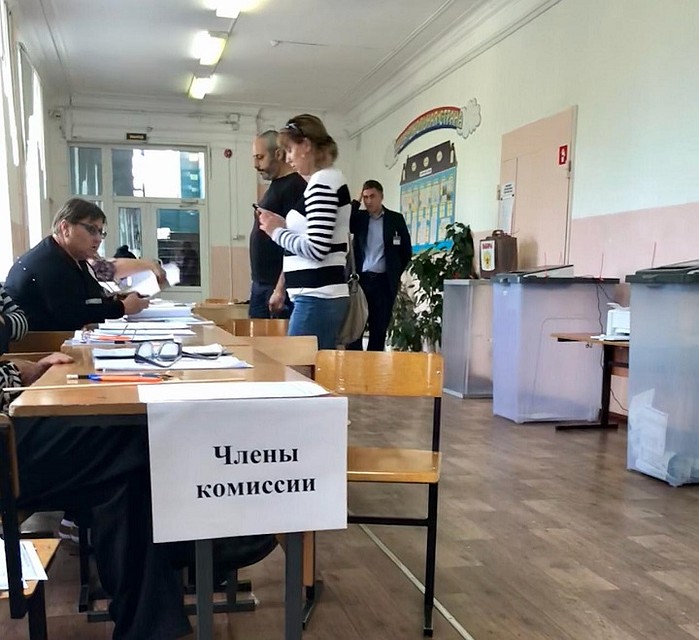 В Приморье сегодня работают 1329 избирательных участков Фото: Вадим ЛУКОВЕНКОВ
