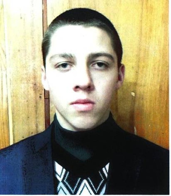 Янковский Иван Леонидович, 2001 г.р. На вид 17 лет, рост 160-174 см, худощавого телосложения, волос прямой светло-русый. Фото: uvd.mogilev.by