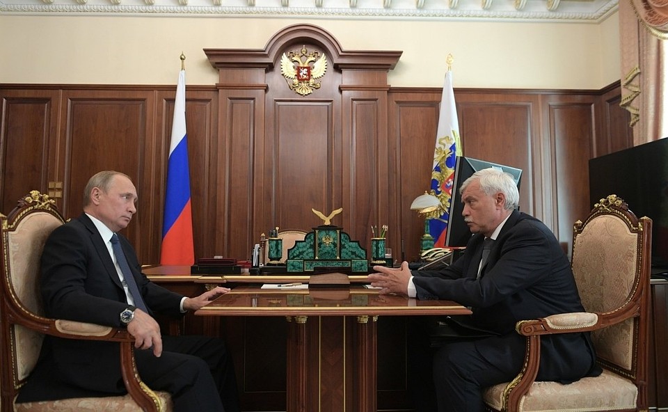 Президент России Владимир Путин во время рабочей поездки в Северную столицу встретился с Георгием Полтавченко. ФОТО: Kremlin.ru
