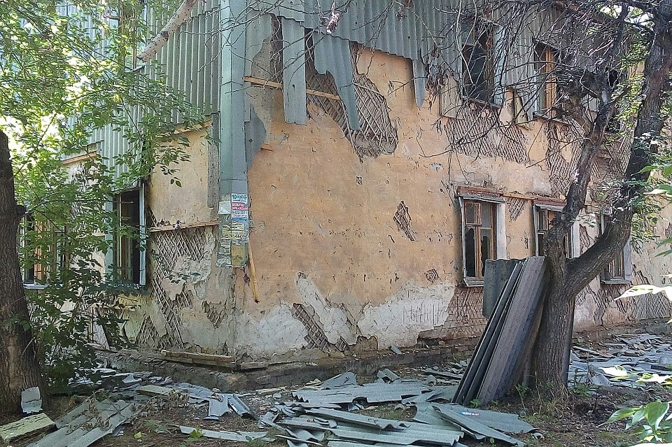 В этих зданиях обосновались наркоманы и бомжи. Фото: Тимур Гизатуллин.