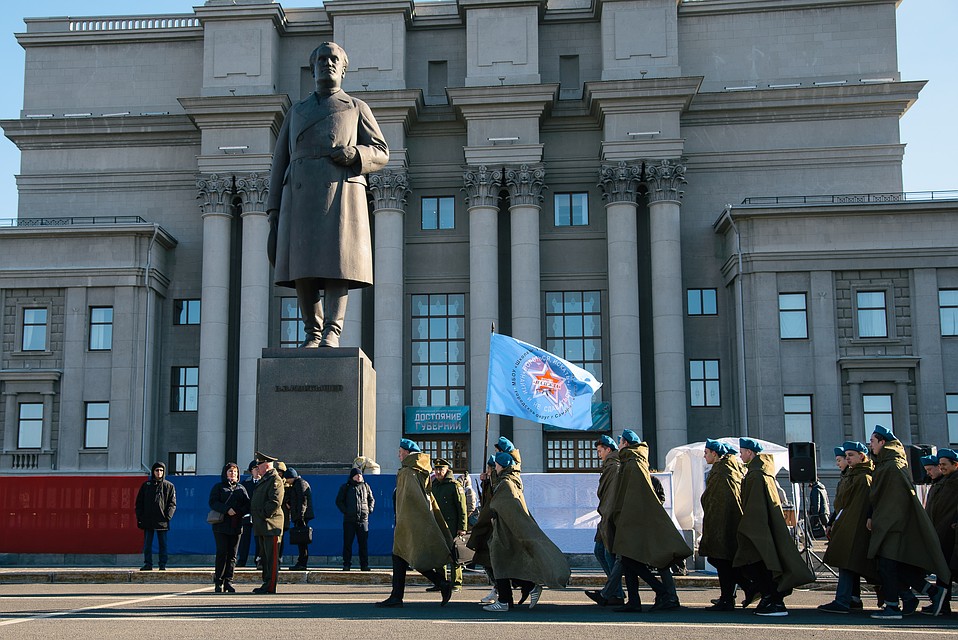 В этом году тема парада - «Оружие Победы» Фото: Альберт ДЗЕНЬ