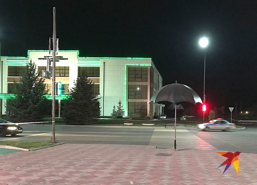 Поздний вечер на улицах города Сунжа. Фото: Владимир ВОРСОБИН