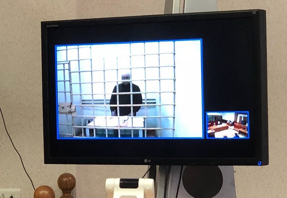 Обвиняемый наблюдал за заседанием по конференц-связи
