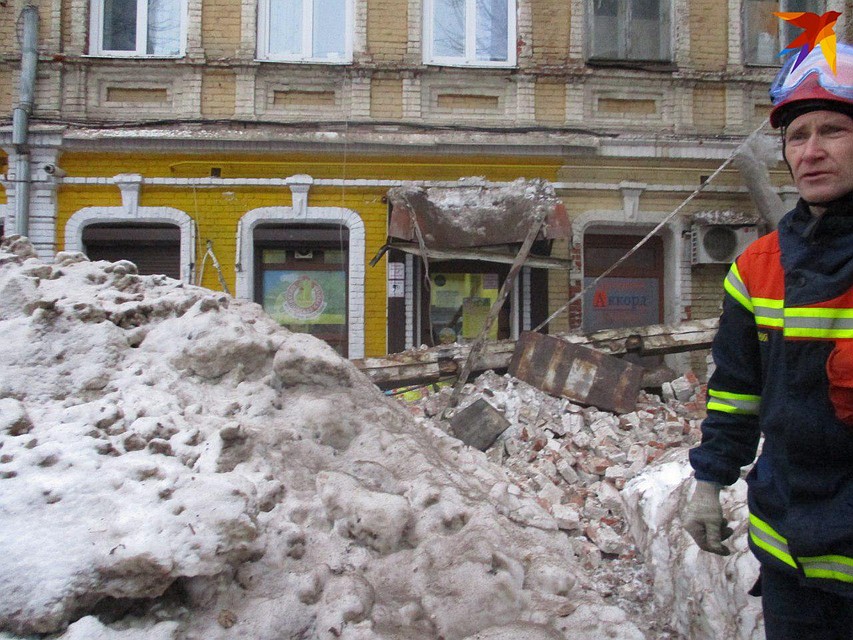 Продавец продуктового магазина оказалась заблокирована в помещении Фото: Ольга Симонова