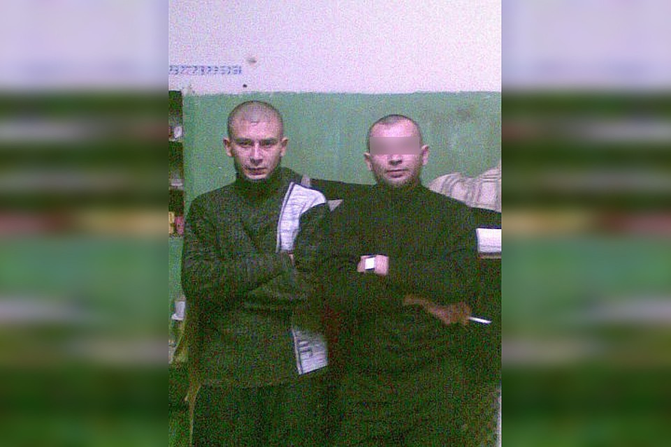 Руслан Бакиев - большой любитель фотографироваться в колониях Фото: соцсети