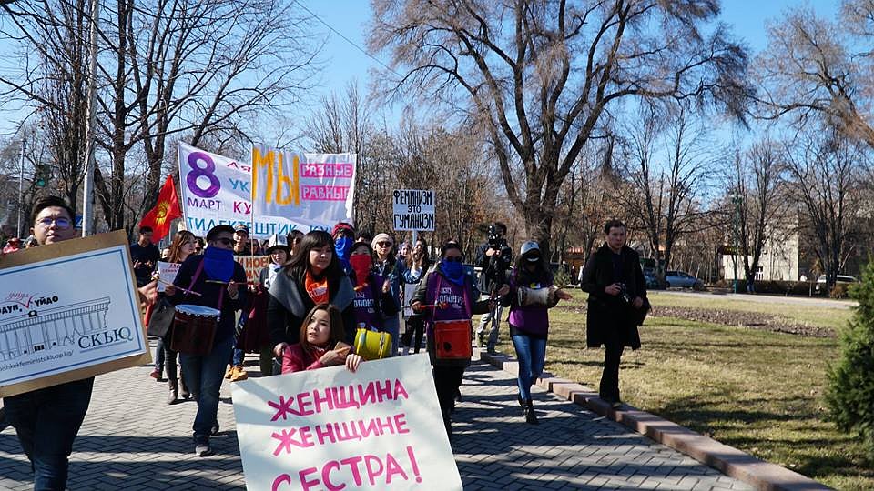 8 Марта - символ солидарности всех, и женщин, и мужчин, которые боролись, борются и продолжат бороться за свои права. Так считает организатор мирного марша Фото: СОЦСЕТИ