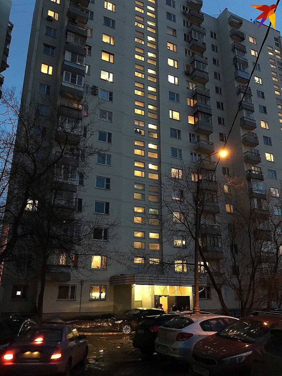 Квартира, где нашли девочку-маугли, находится на восьмом этаже Фото: Александр РОГОЗА