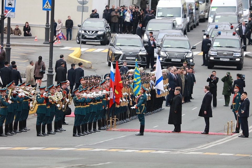 Встреча на вокзале длилась порядка пяти минут. Фото: Вадим Попов