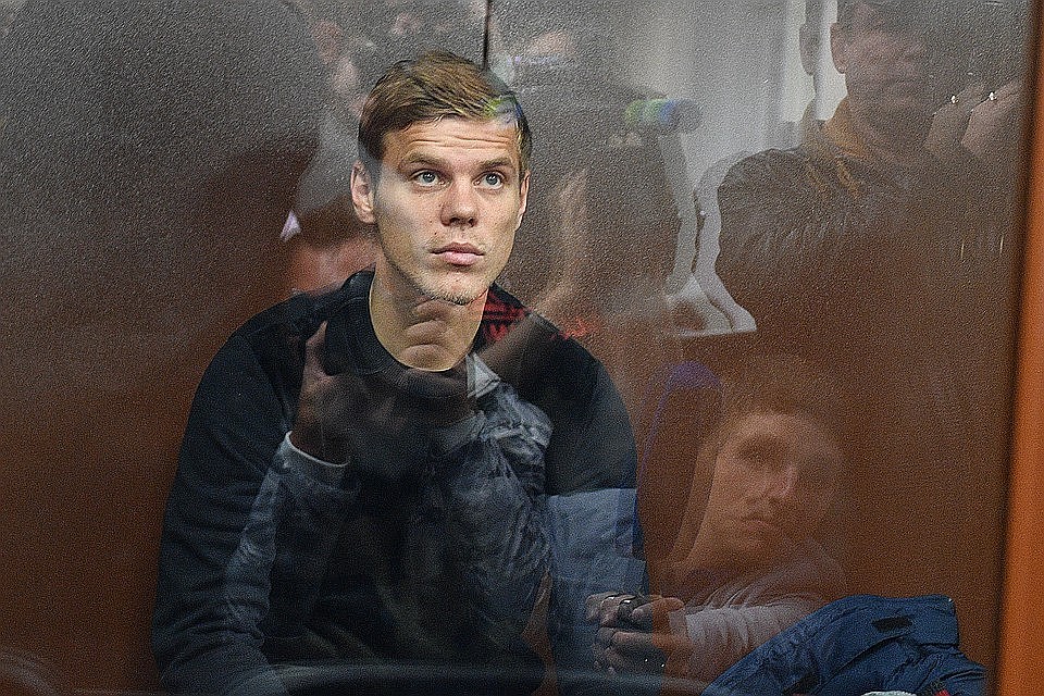 Кокорин рассказал, за что пытался ещё раз напасть на чиновника Пака Фото: Михаил ФРОЛОВ