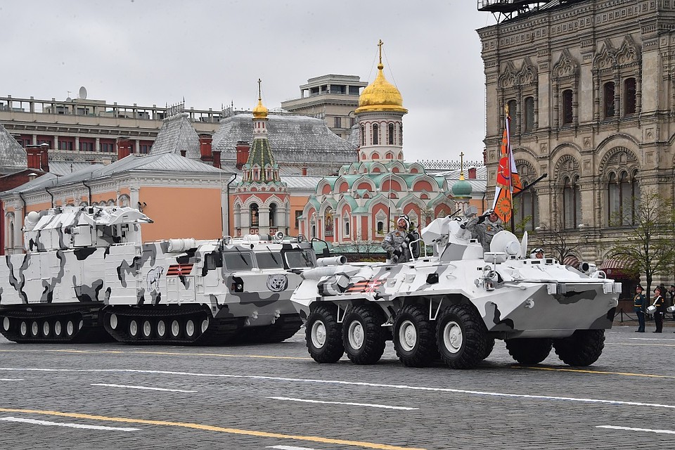 БТР-82 есть и в арктическом исполнении Фото: Владимир ВЕЛЕНГУРИН