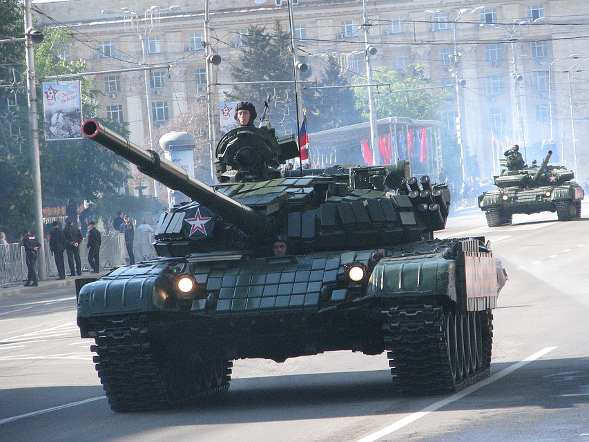 В центре Донецка прошла генеральная репетиция военного парада 2019 Фото: Роман ПОБЕРЕЖНЮК