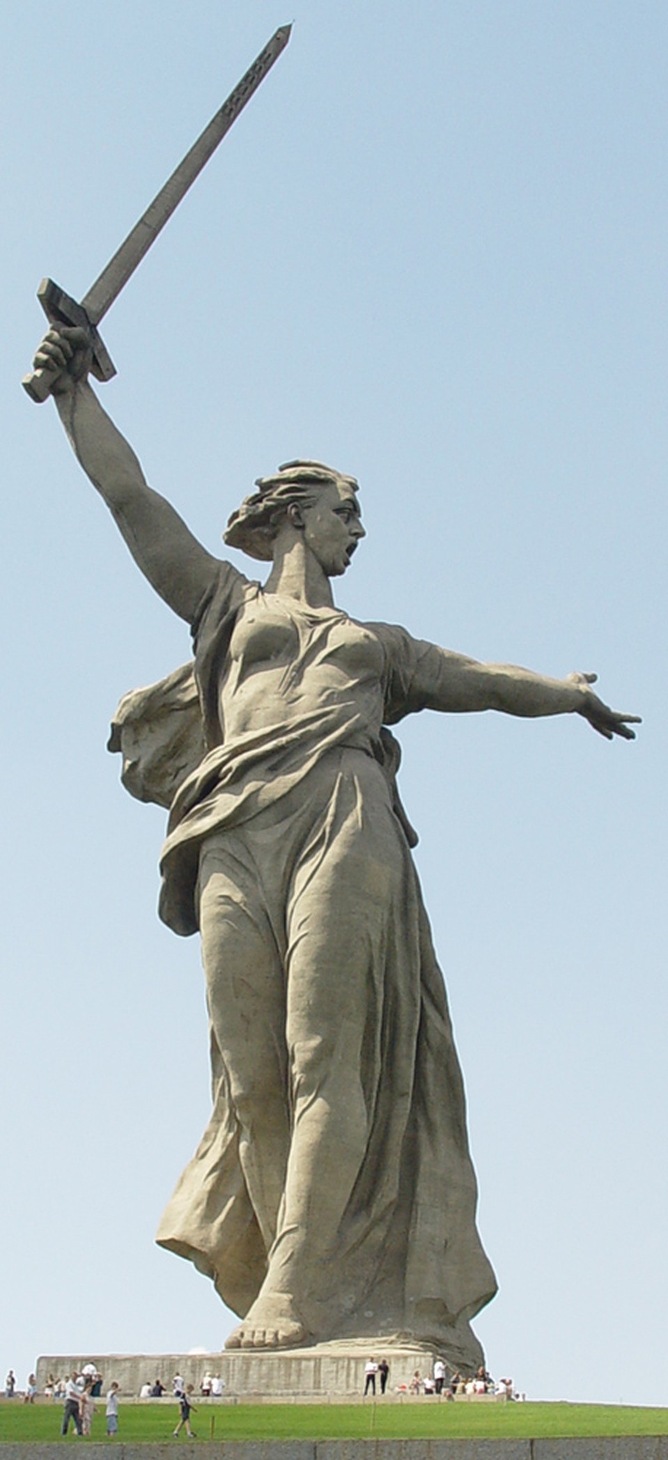 Родина-Мать в Волгограде. Фото: Википедия