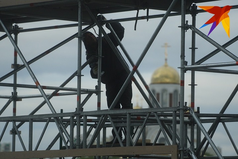 Митинги в Екатеринбурге совпали с началом стройки Фото: Алексей БУЛАТОВ