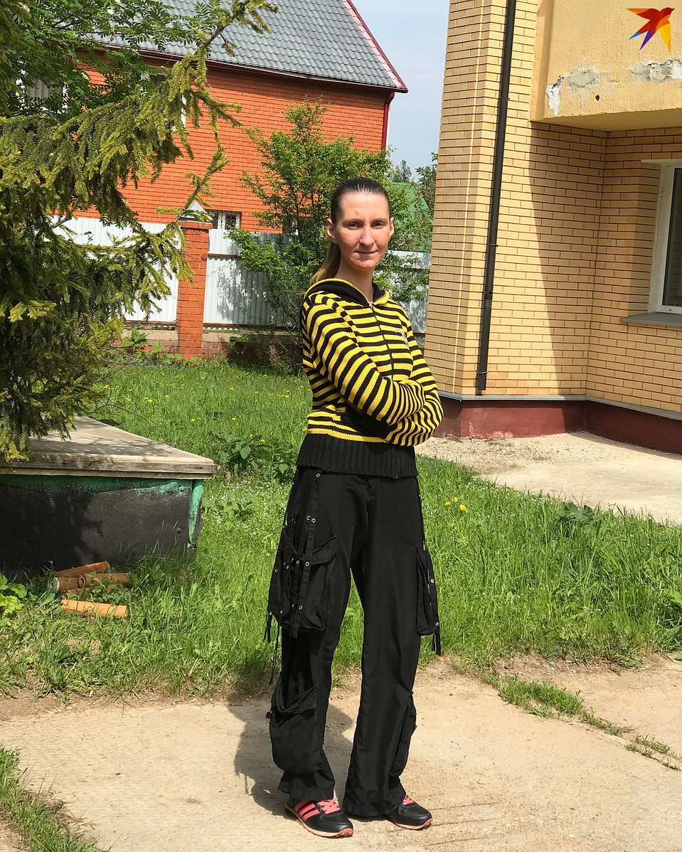 Кто платит за лечение Людмилы в частном центре для алкозависимых, она и сама не знает Фото: Дина КАРПИЦКАЯ