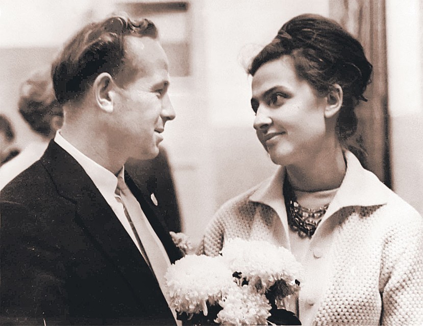 С женой Светланой Павловной Алексей Архипович познакомился в 1957 году. Вместе они уже больше 60 лет! Фото: В. БАЗАНОВ/Фотохроника ТАСС