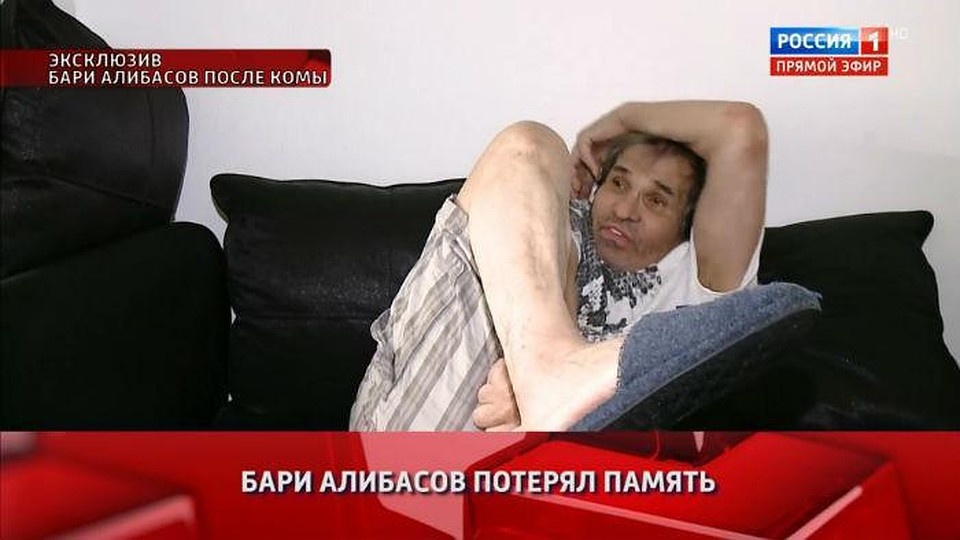 Бари Алибасов с трудом вспомнил имя Андрея Малахова и поинтересовался у того, где его супруга Лидия Федосеева-Шукшина Фото: кадр с видео