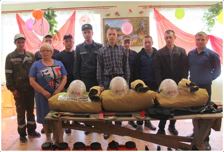 Пожарные дружины оснащены необходимым оборудованием для тушения огня до приезда спасателей. Фото: Всероссийское добровольное пожарное общество