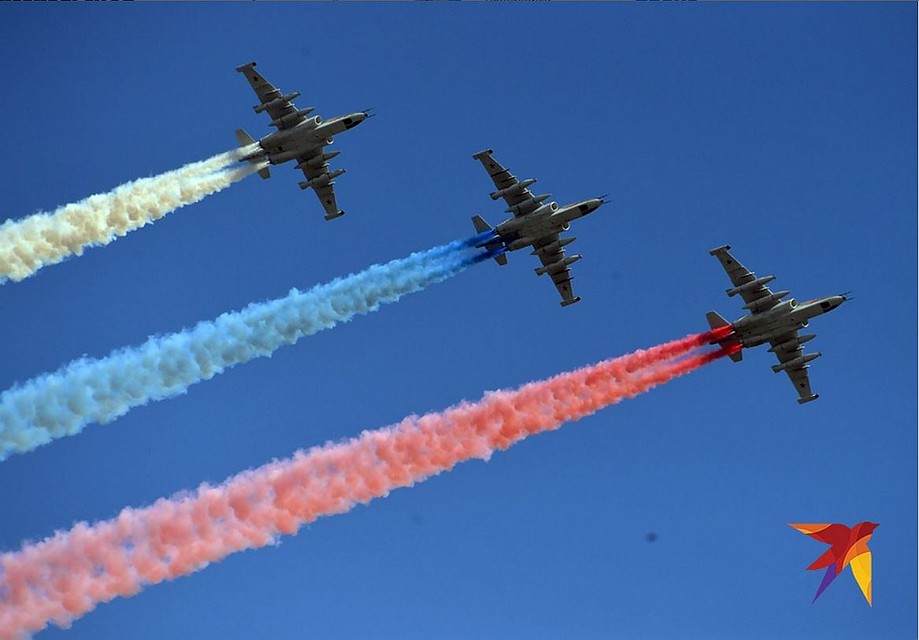 Авиашоу на форуме "АРМИЯ-2019" Фото: Владимир ВЕЛЕНГУРИН