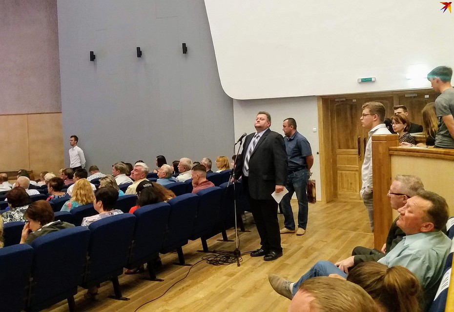 Виталия Казака знают в горисполкоме как гиперактивного общественного деятеля. Фото: Оксана БРОВАЧ