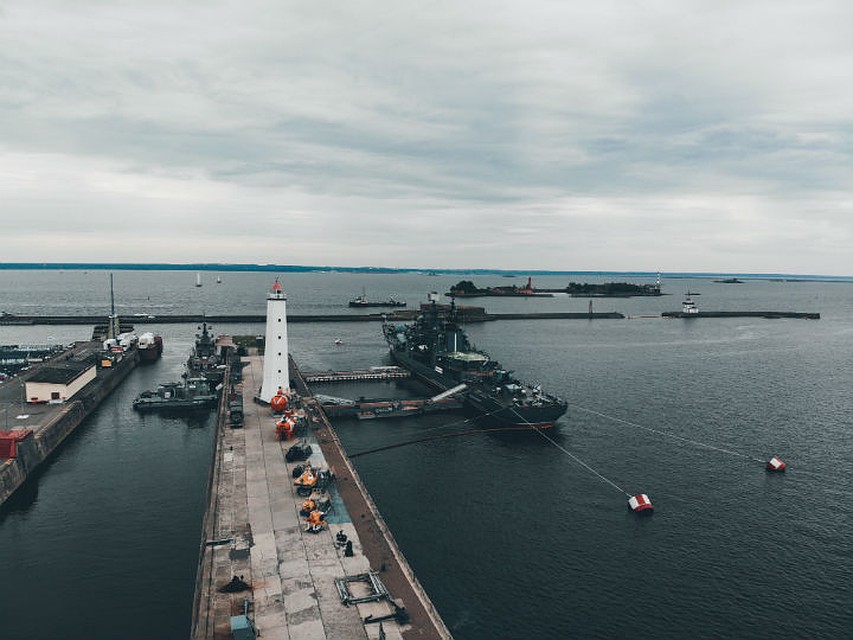 Деревянный маяк - один из символов Кронштадта. Фото: Илья КРУШЕВСКИЙ