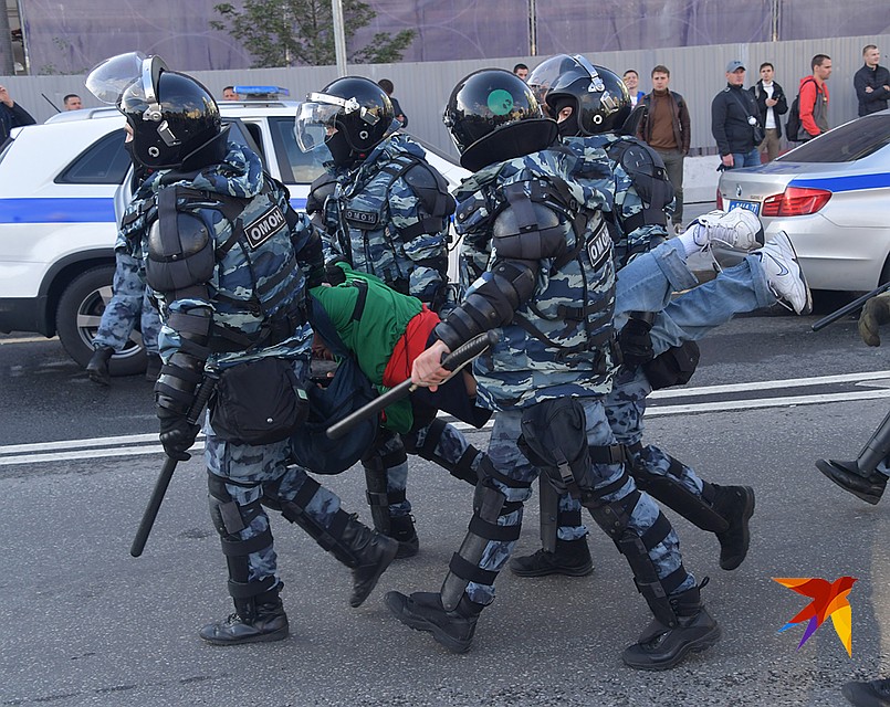 Задержание на Китай-городе Фото: Владимир ВЕЛЕНГУРИН