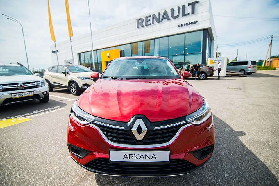 Инновации, лоск и европейское качество: Renault Arkana Фото: Петр САМСОНОВ