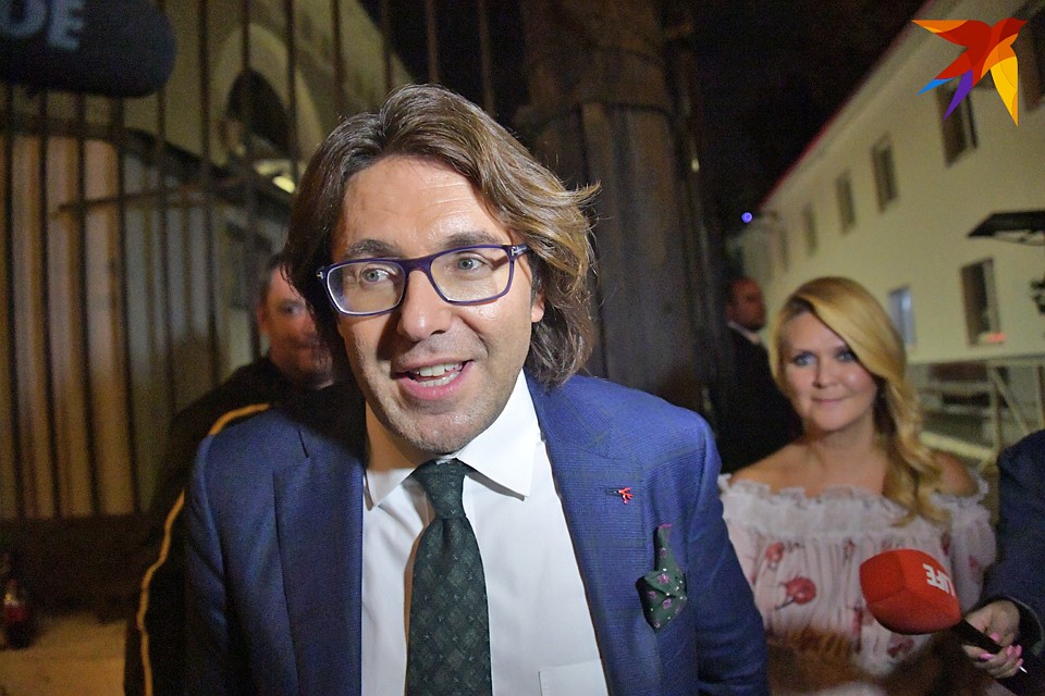 Андрей Малахов приехал поздравить молодых. Фото: Владимир ВЕЛЕНГУРИН
