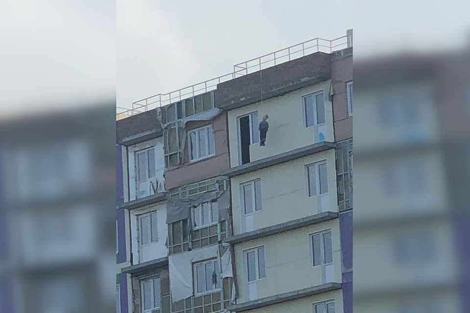 Оказалось, что это не человек, а манекен. Фото: Ирина Форрат.