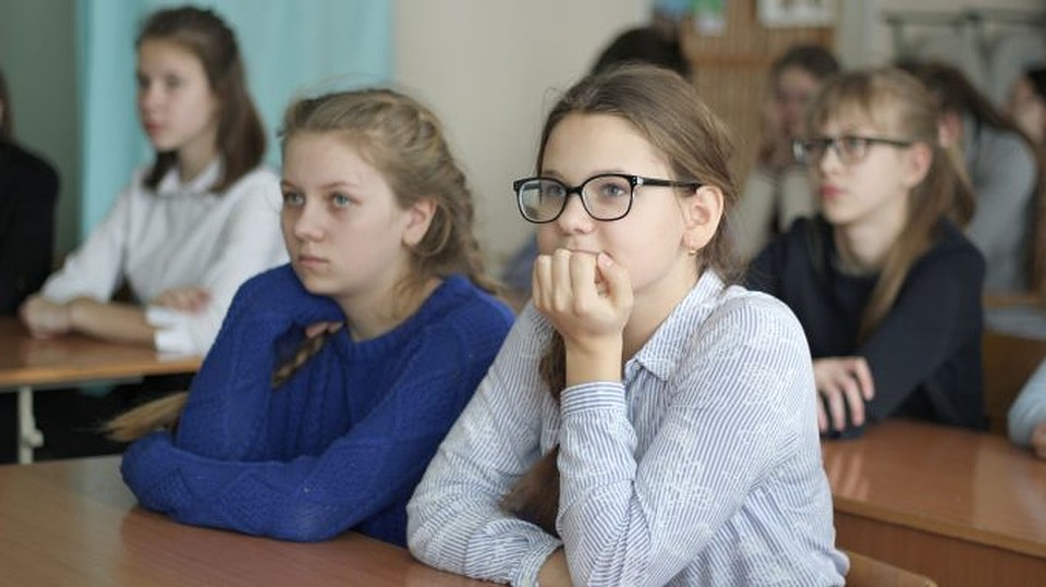 Лекция в лицее города Барнаула на тему безопасности в Интернете. Фото: сайт АНО «Систематика»
