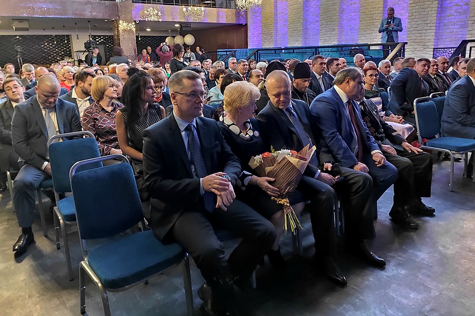Вся элита города и области собралась в "Океан Холле". Фото: Екатерина КОНОТОП