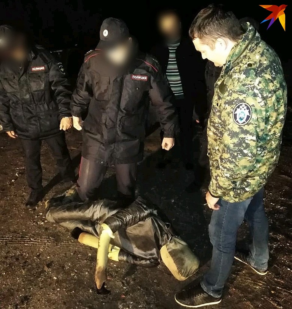 На следственном эксперименте полициейские "избивали" манекен будучи в форме Фото: Александр Уриевский