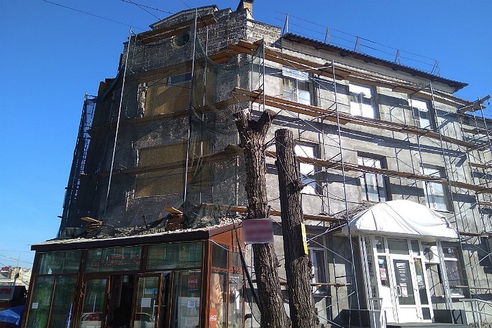 Красивые по архитектуре дома в Ленинском округе пока выглядят крайне невзрачно. Фото: Анна МИКУЛА