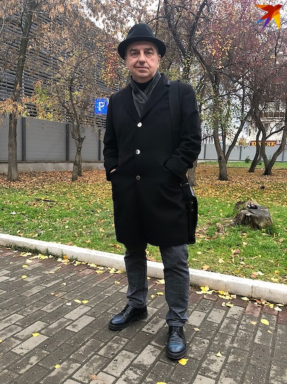 Музыкант Владимир Шахрин отдал голос за площадку за Макаровским мостом