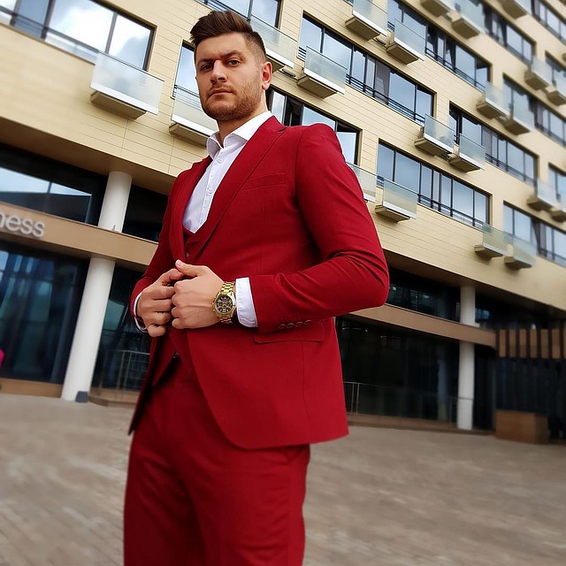 Этот парень любит выделяться, от приставов не прячется. Фото: https: www.instagram.com/dava_m/