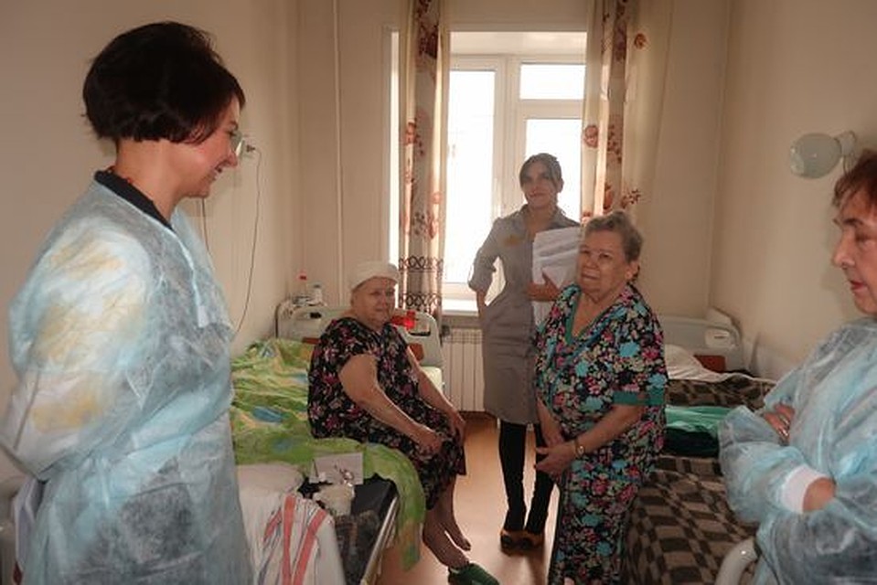 Участникам совещания удалось пообщаться с пациентами госпиталя Фото: kraszdrav.ru